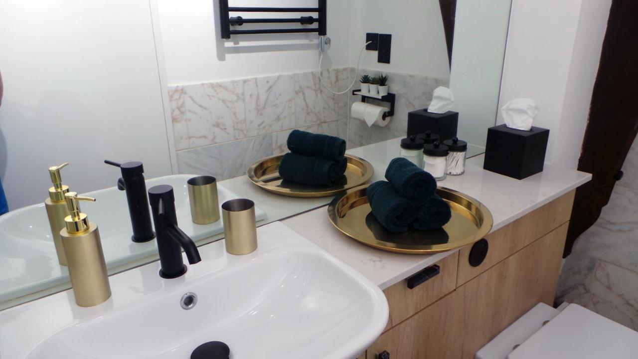 Luxury 1 Bedroom Duplex With Free Parking พลีมัธ ภายนอก รูปภาพ