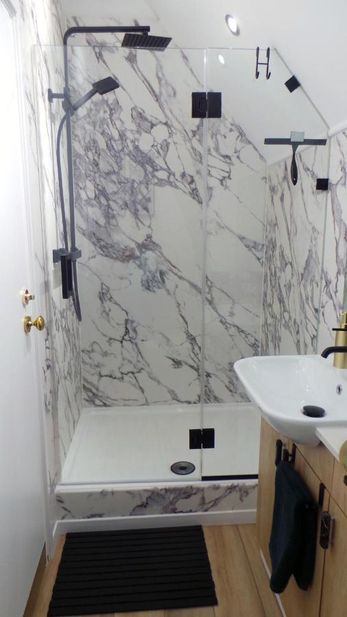 Luxury 1 Bedroom Duplex With Free Parking พลีมัธ ภายนอก รูปภาพ